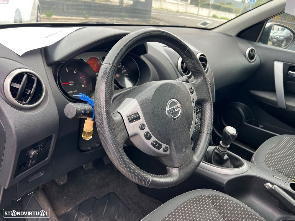 Nissan Qashqai 2.0 dCi Tekna Premium P.Castanha 17 - 26