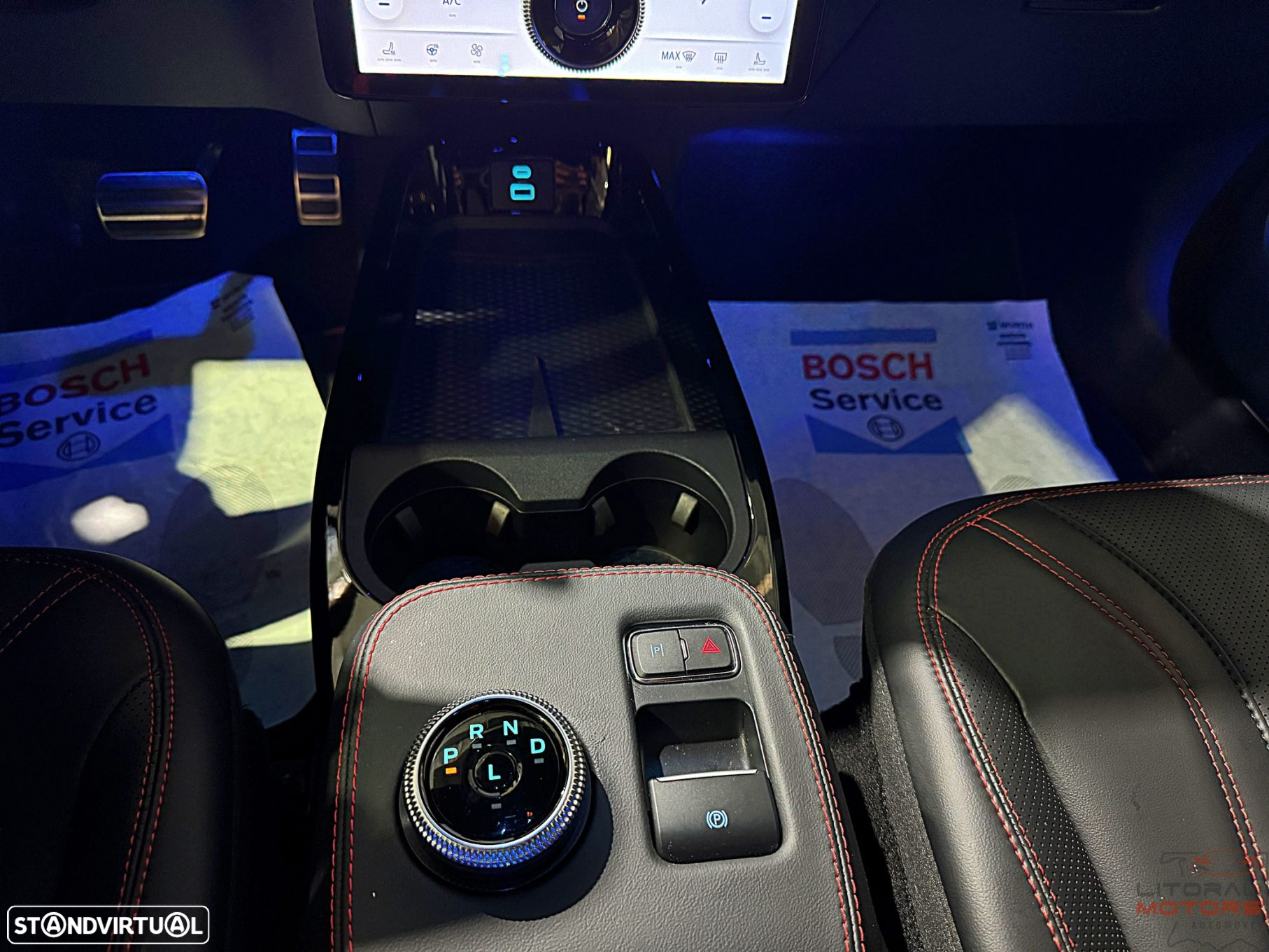 Ford Mustang Mach-E Premium AWD - 30