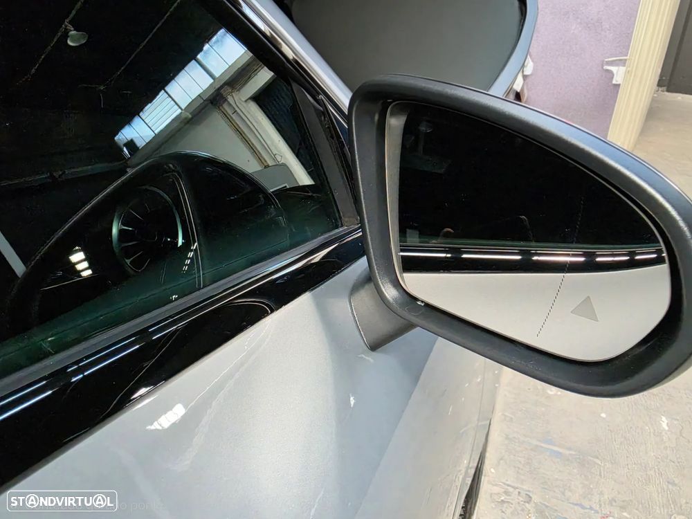 Mercedes-Benz CLA 250 e Shooting Brake AMG Line - 33