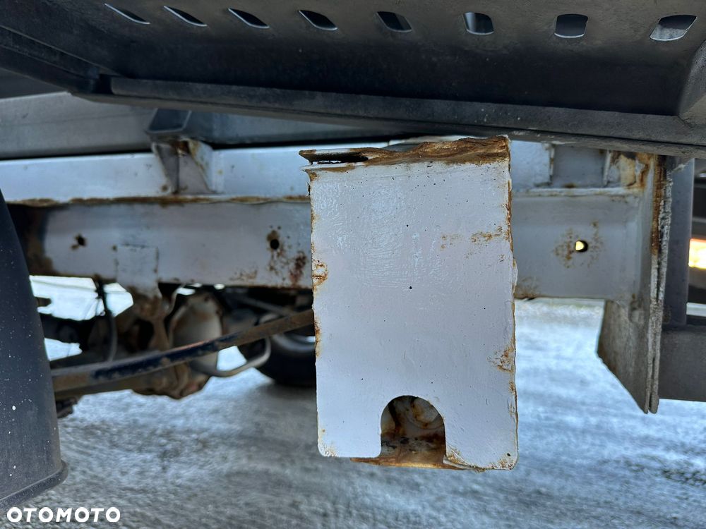 Mercedes-Benz Sprinter - 26