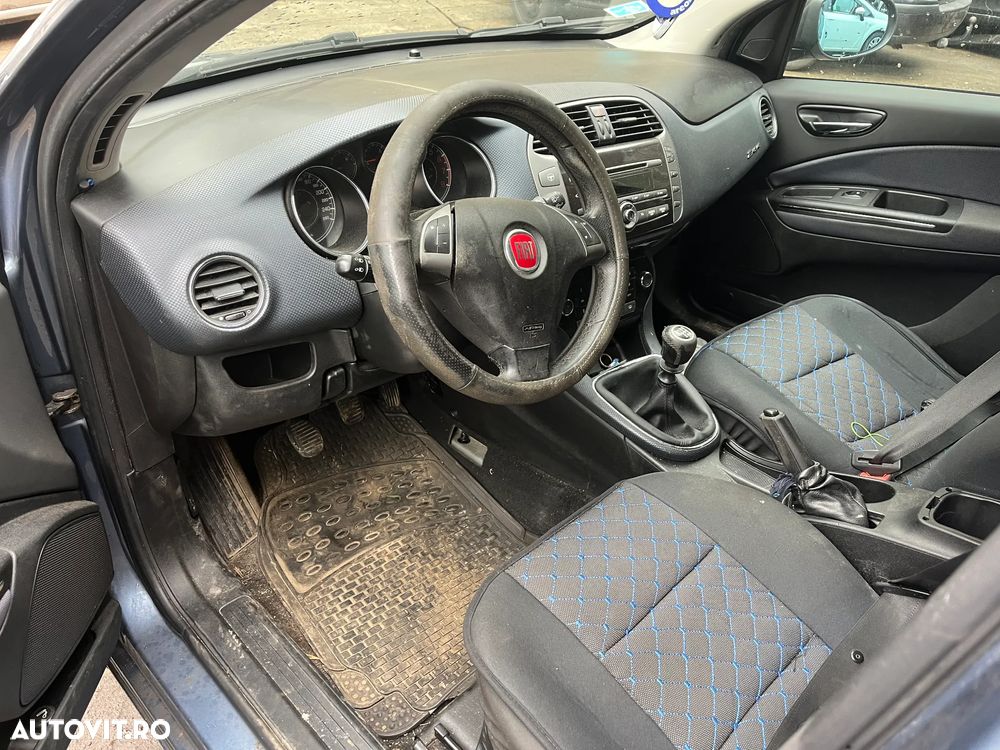 Dezmembrez Fiat Bravo 2 albastru 2009 1,4 benzina 88KW - 7