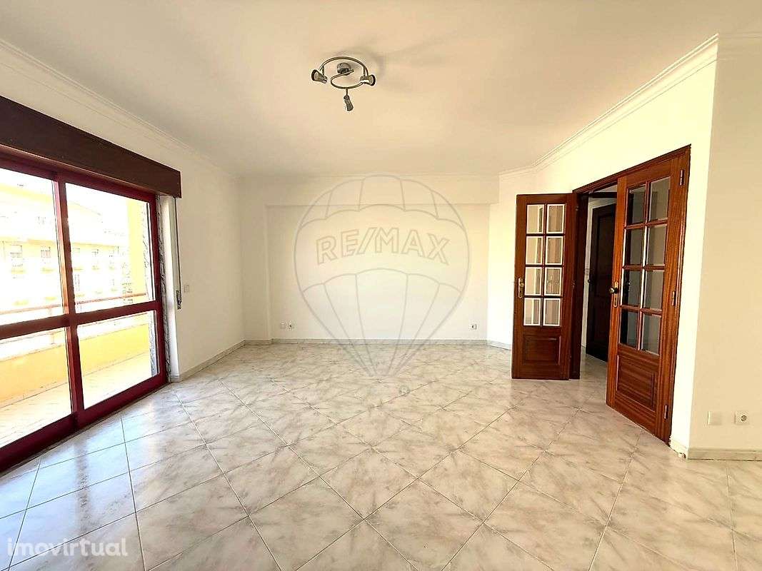 Apartamento T2 para arrendamento - Grande imagem: 4/17