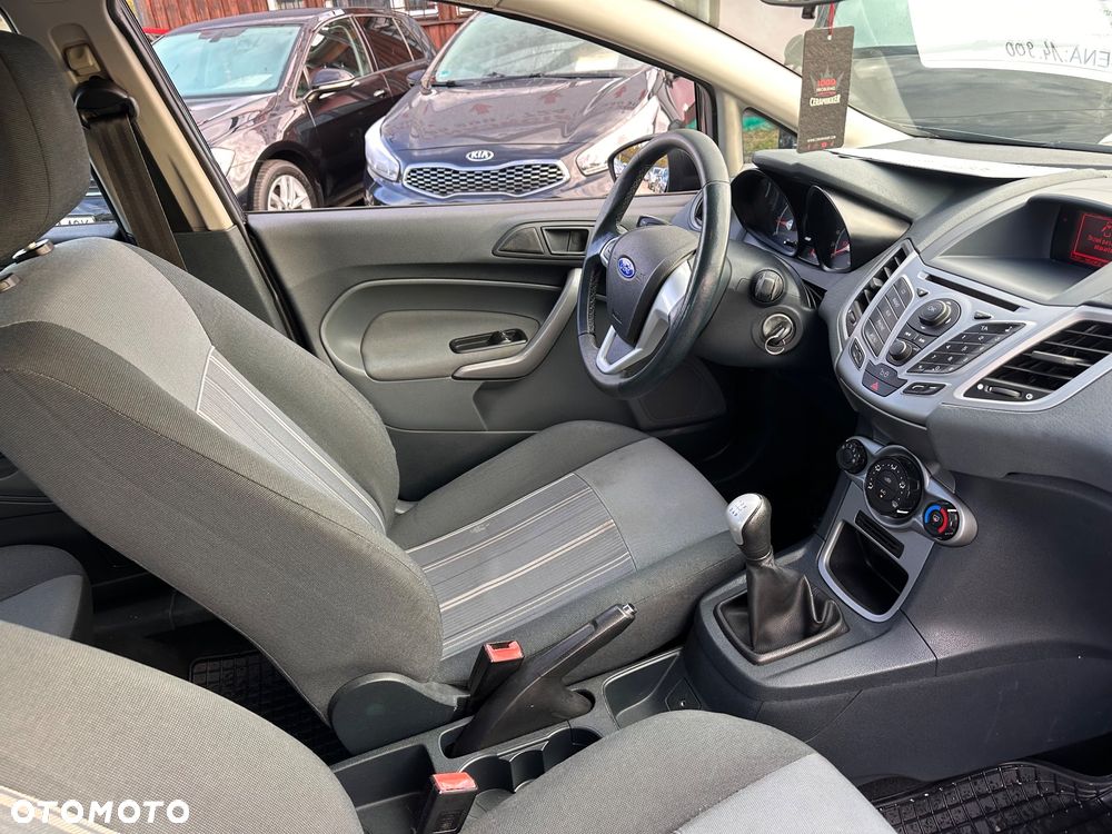 Ford Fiesta - 11
