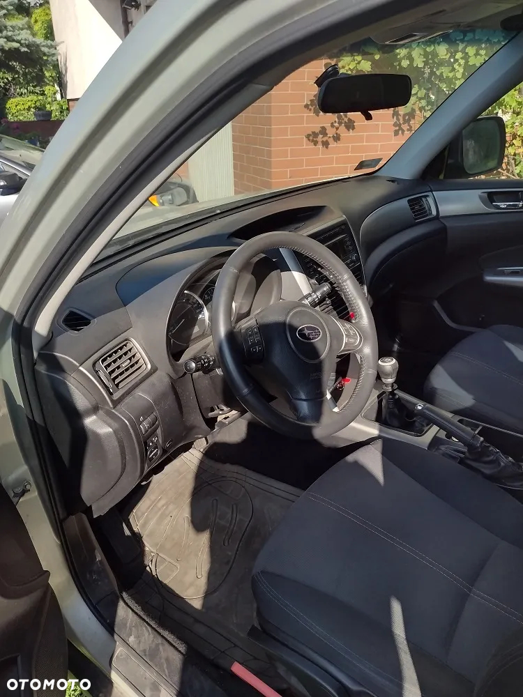 Subaru Forester 2.0D VR 000 - 8