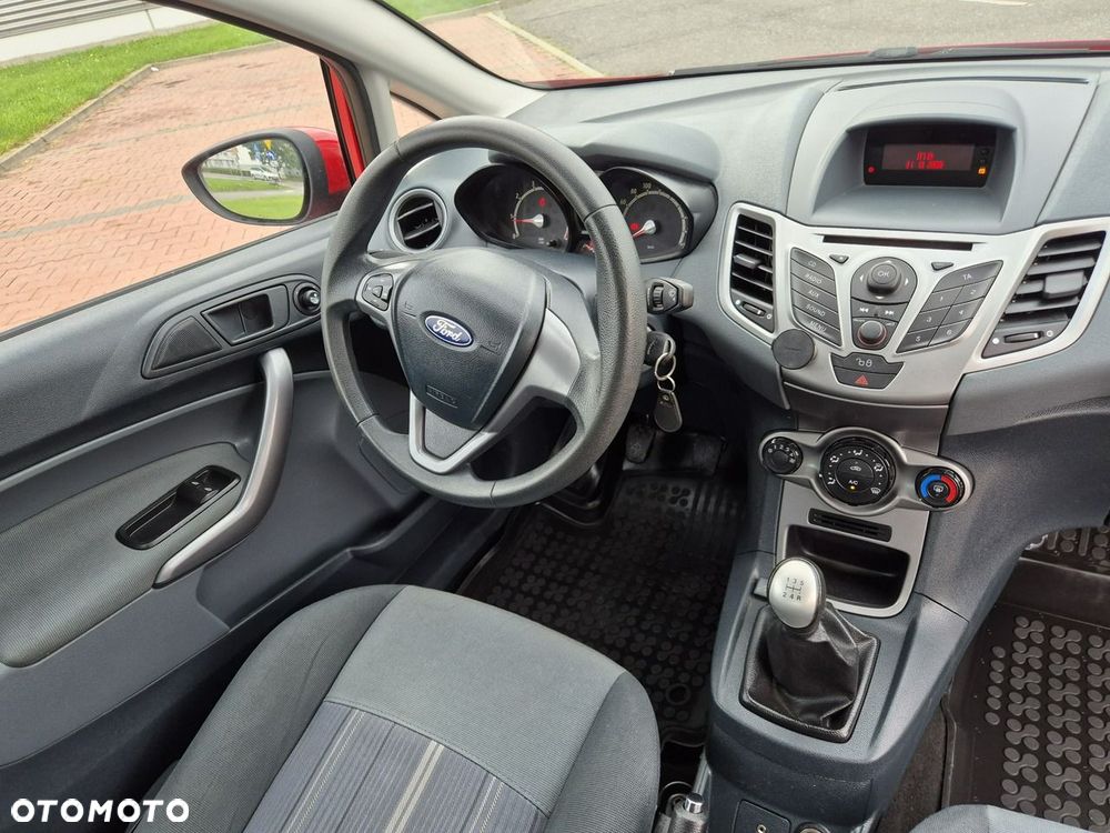 Ford Fiesta 1.25 Trend - 10