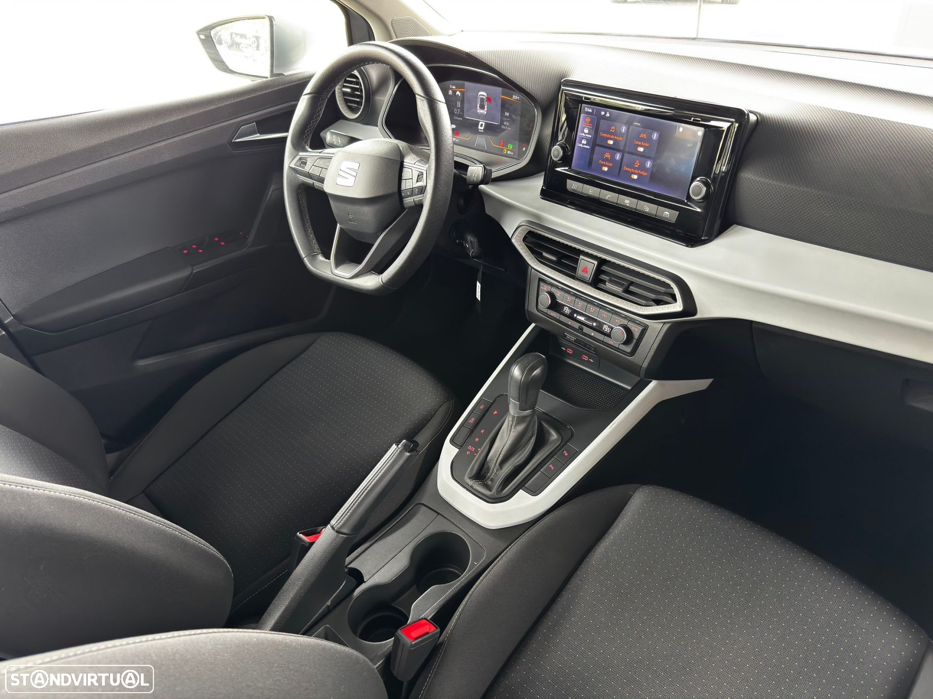 SEAT Arona 1.0 TSI Xperience DSG - 35
