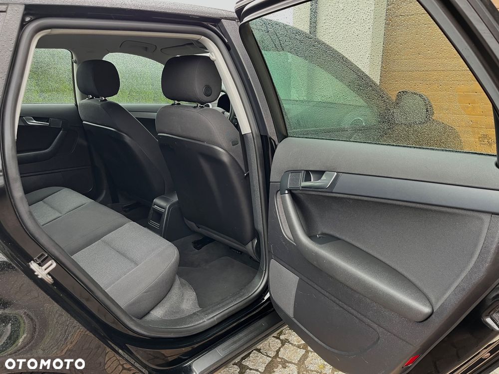 Audi A3 Sportback 1.6 Ambiente - 25