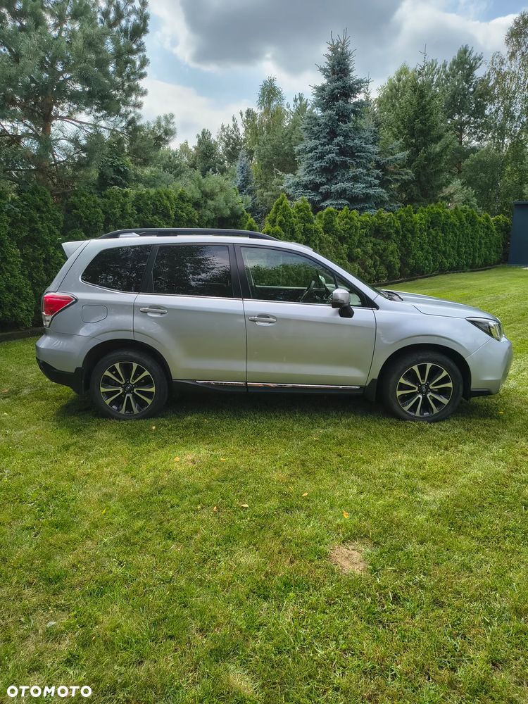 Subaru Forester 2.0 XT Platinum Lineartronic - 2