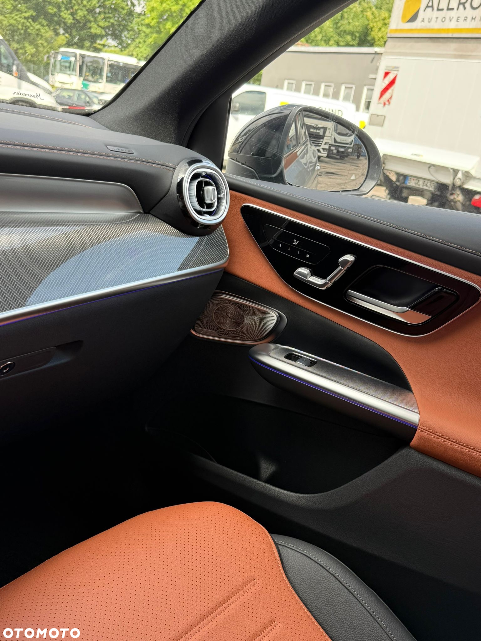 Mercedes-Benz GLC Coupe 300 mHEV 4-Matic AMG Line - 12