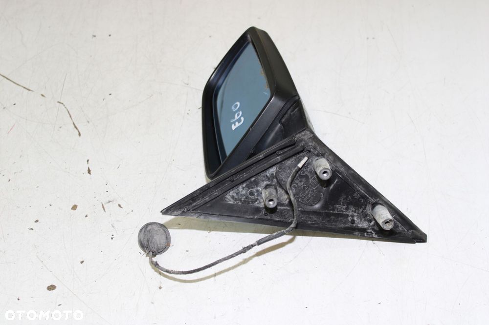 BMW E60 E61 LUSTERKO PRAWE 3-PIN EU - 9