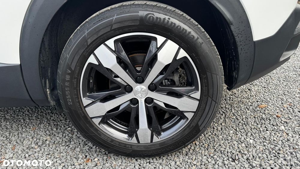 Peugeot 3008 1.2 PureTech Road Trip S&S - 35