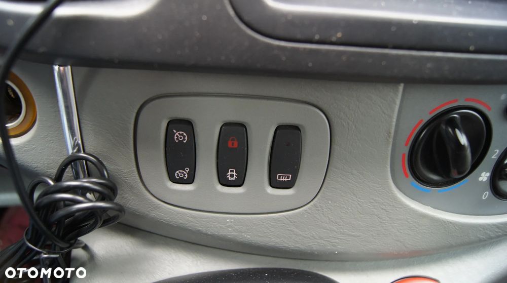 Opel Vivaro L2H1 Easytronic - 21