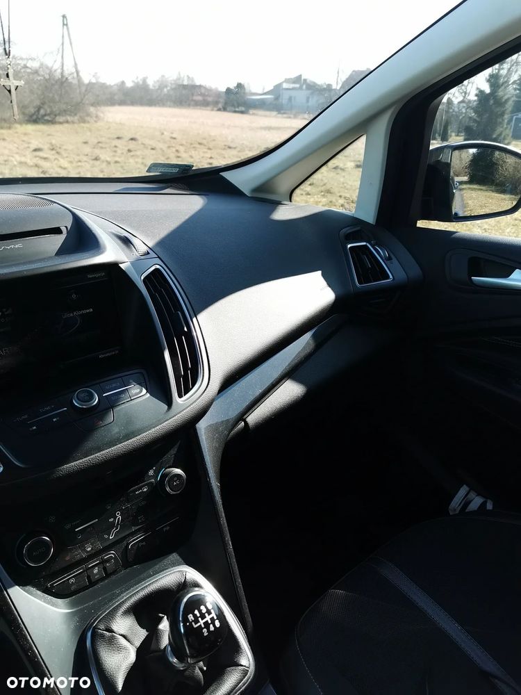 Ford C-MAX 2.0 TDCi Start-Stop-System Titanium - 15
