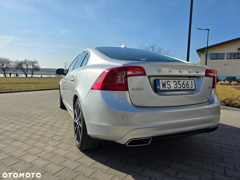 Volvo S60 - 8