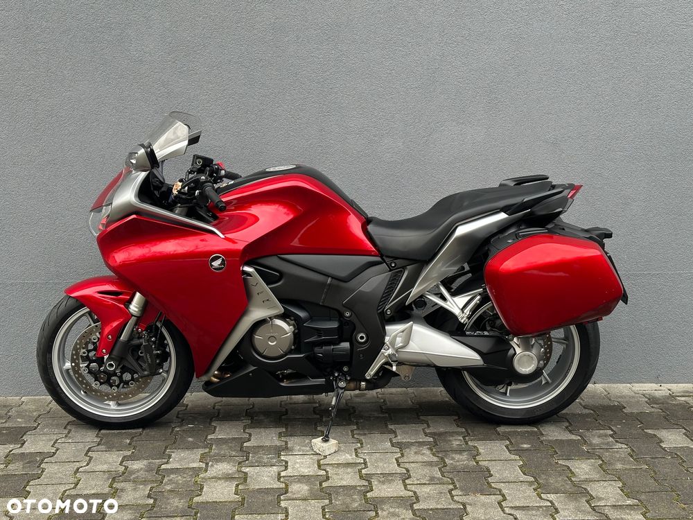 Honda VFR - 5