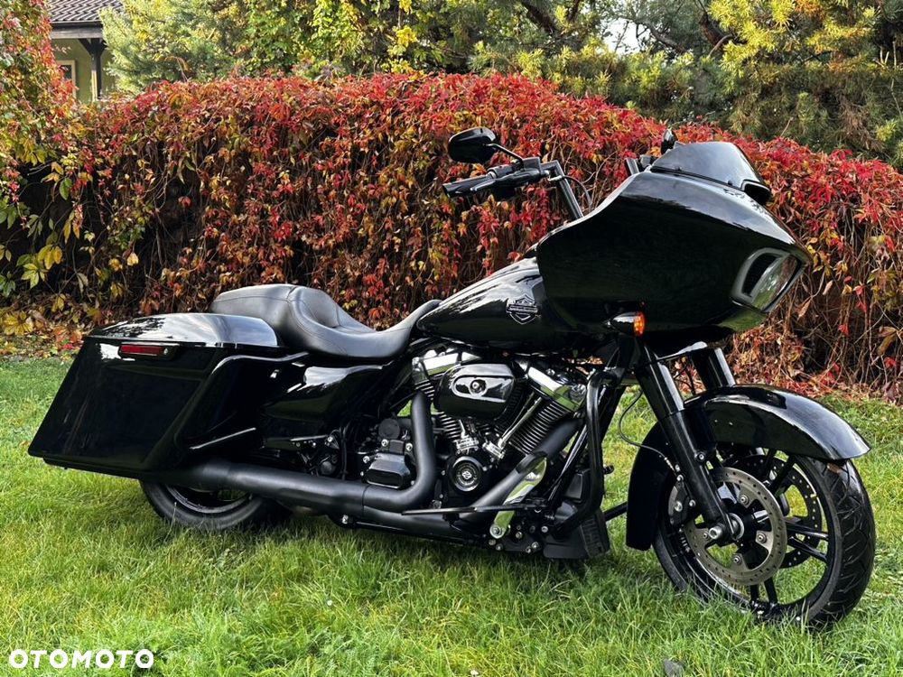 Harley-Davidson Touring Road Glide - 16