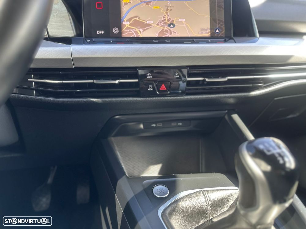 VW Golf 2.0 TDI Conceptline - 29