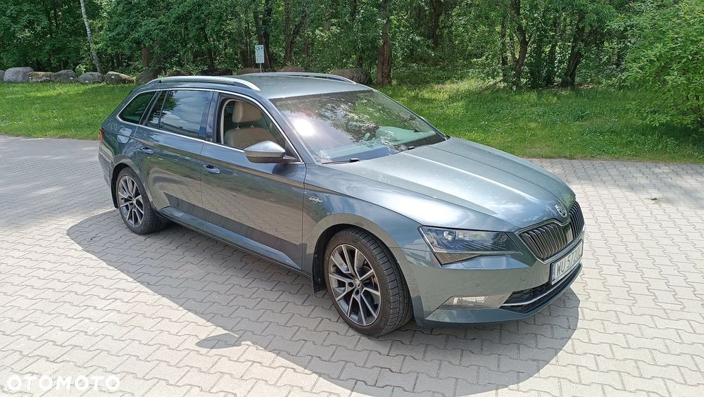 Skoda Superb 2.0 TDI 4x4 Style - 32