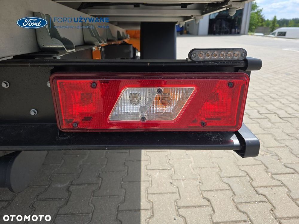 Ford Transit - 12