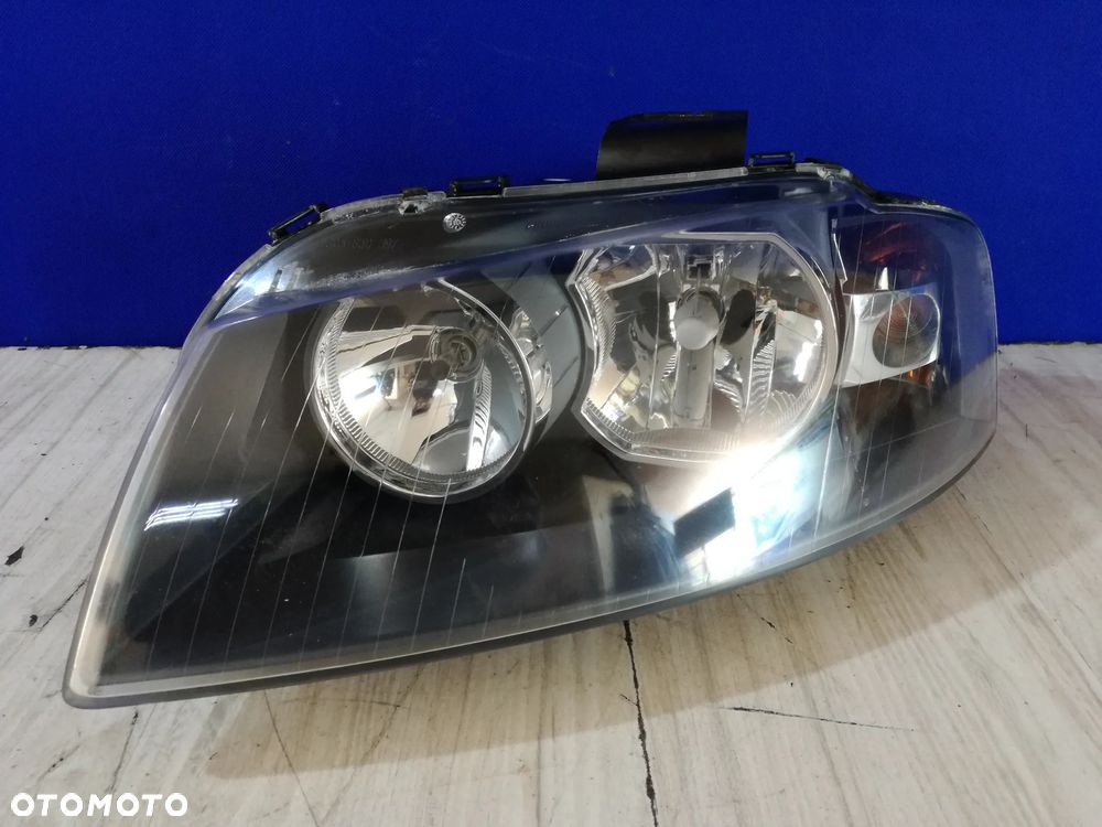 Audi A3 8P 03/08 lampa reflektor przód lewa Anglik - 2