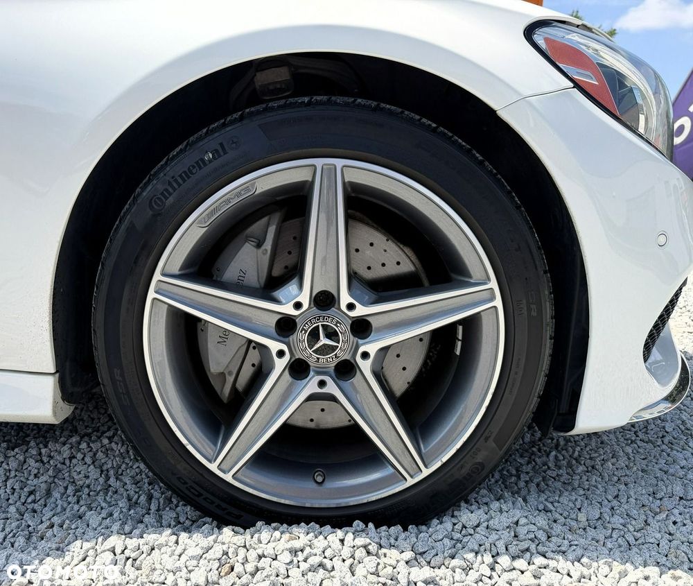 Mercedes-Benz Klasa C 300 9G-TRONIC AMG Line - 11
