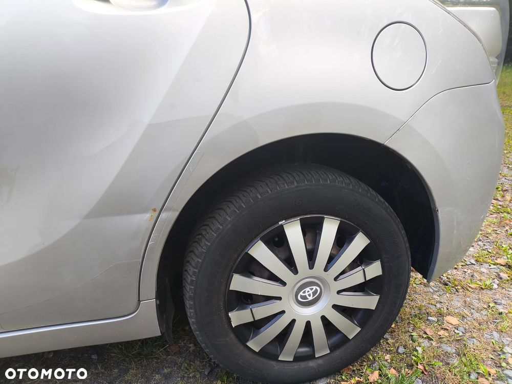 Toyota Verso 2.0 D-4D Luna 7os - 10