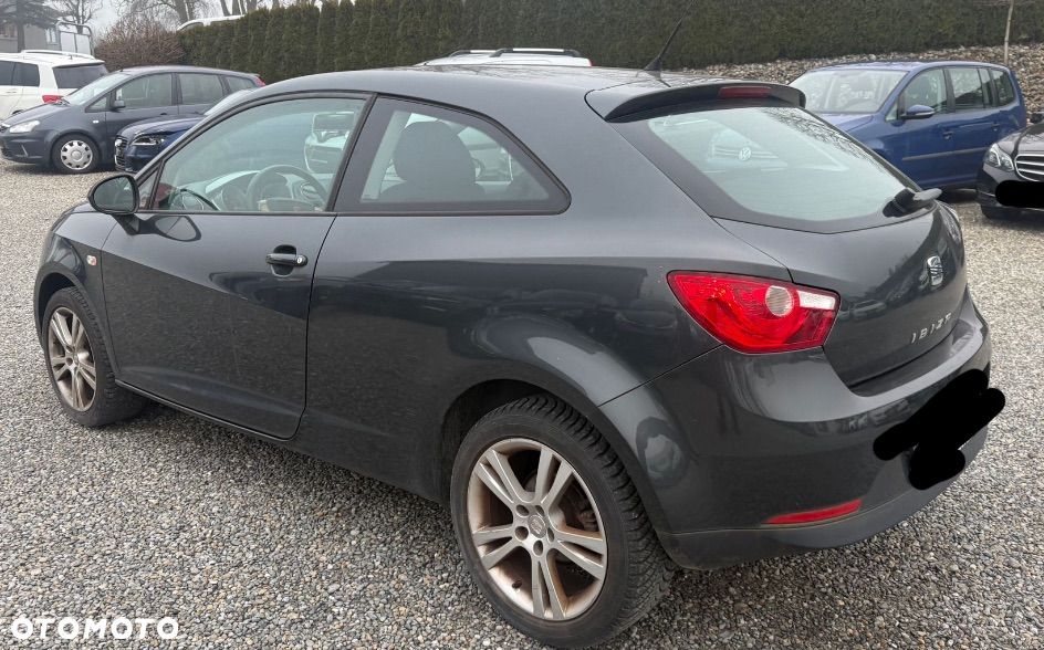 Seat Ibiza SC 1.4 16V Sport - 4