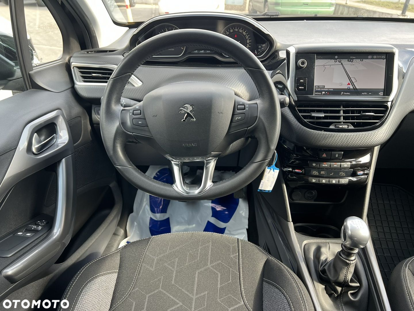 Peugeot 2008 - 15