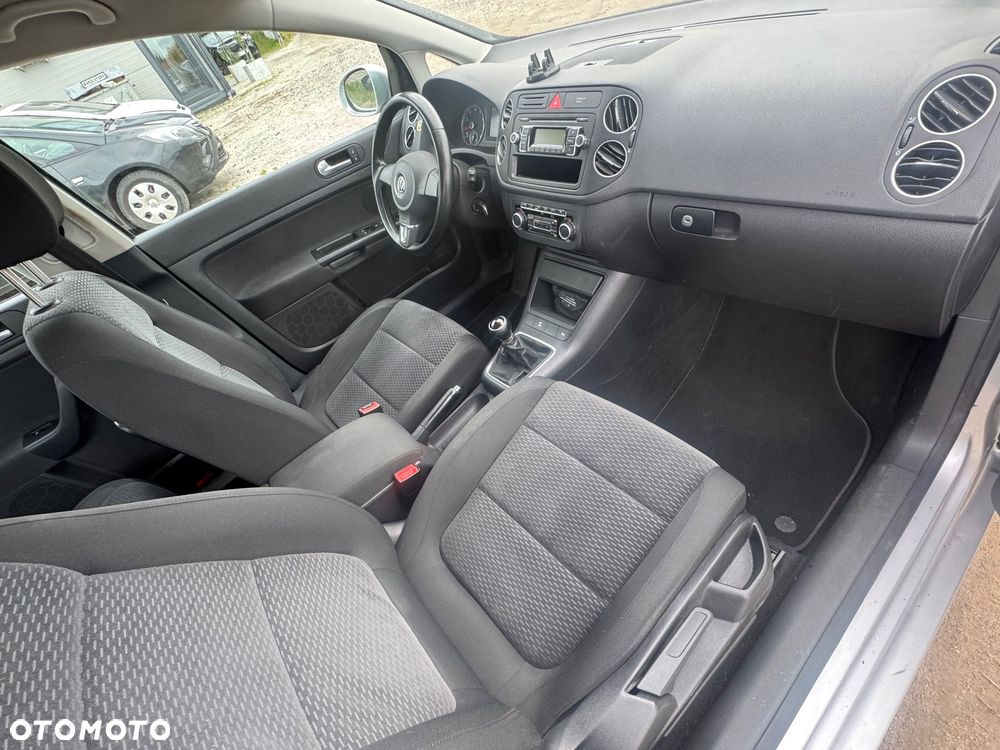 Volkswagen Golf Plus - 10
