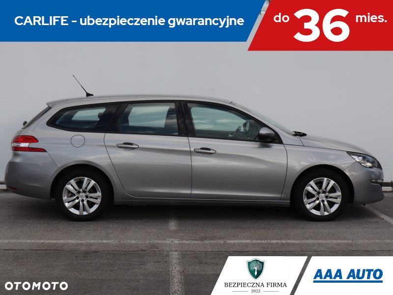 Peugeot 308 - 8