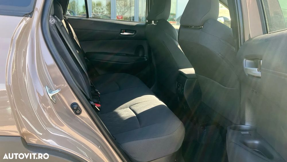 Toyota Corolla Cross - 7