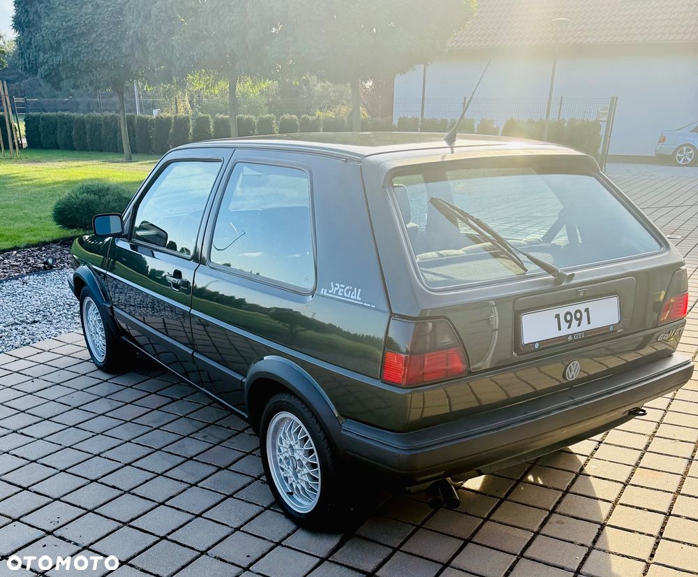 Volkswagen Golf - 3