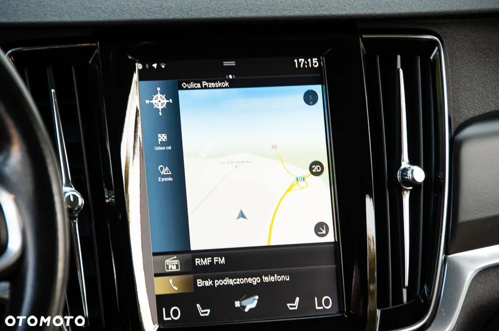 Volvo V90 D3 SCR Momentum - 32