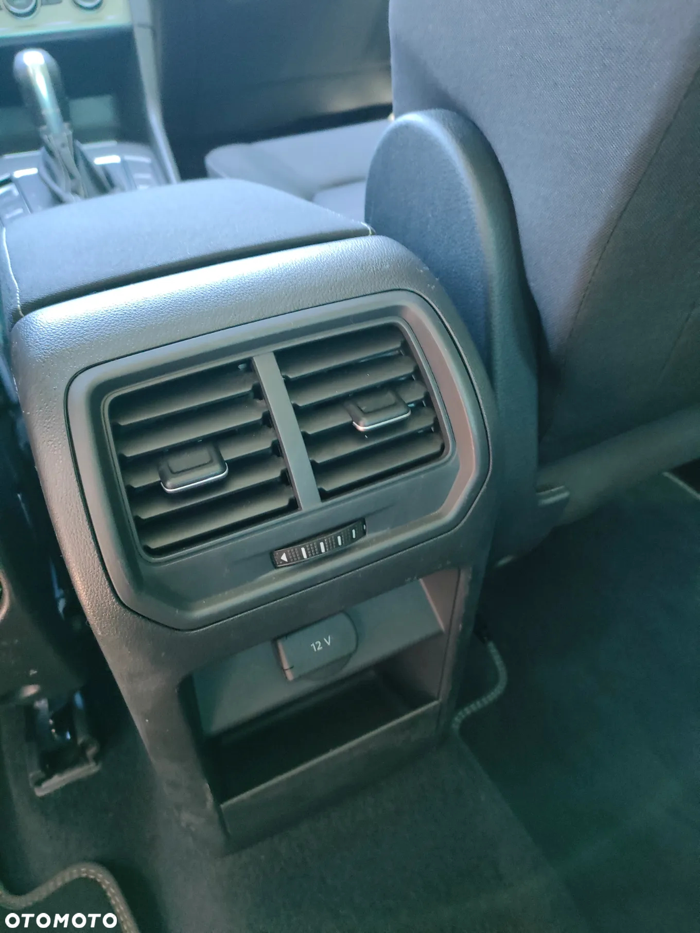 Volkswagen Golf Sportsvan 2.0 TDI BlueMotion Technology DSG Lounge - 19