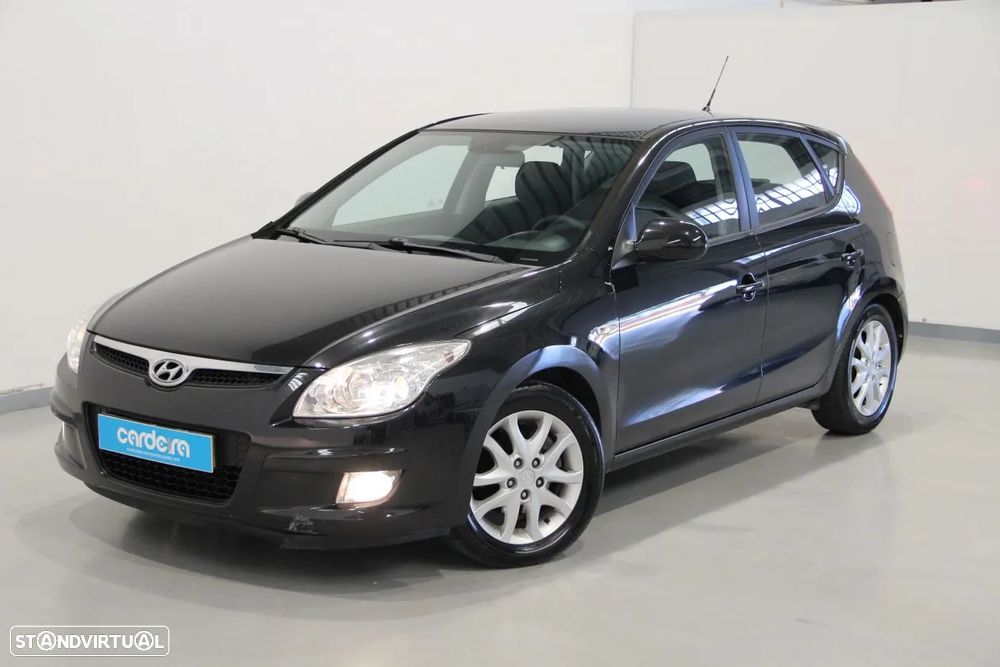 Hyundai i30 1.6 CRDI Comfort DPF - 21