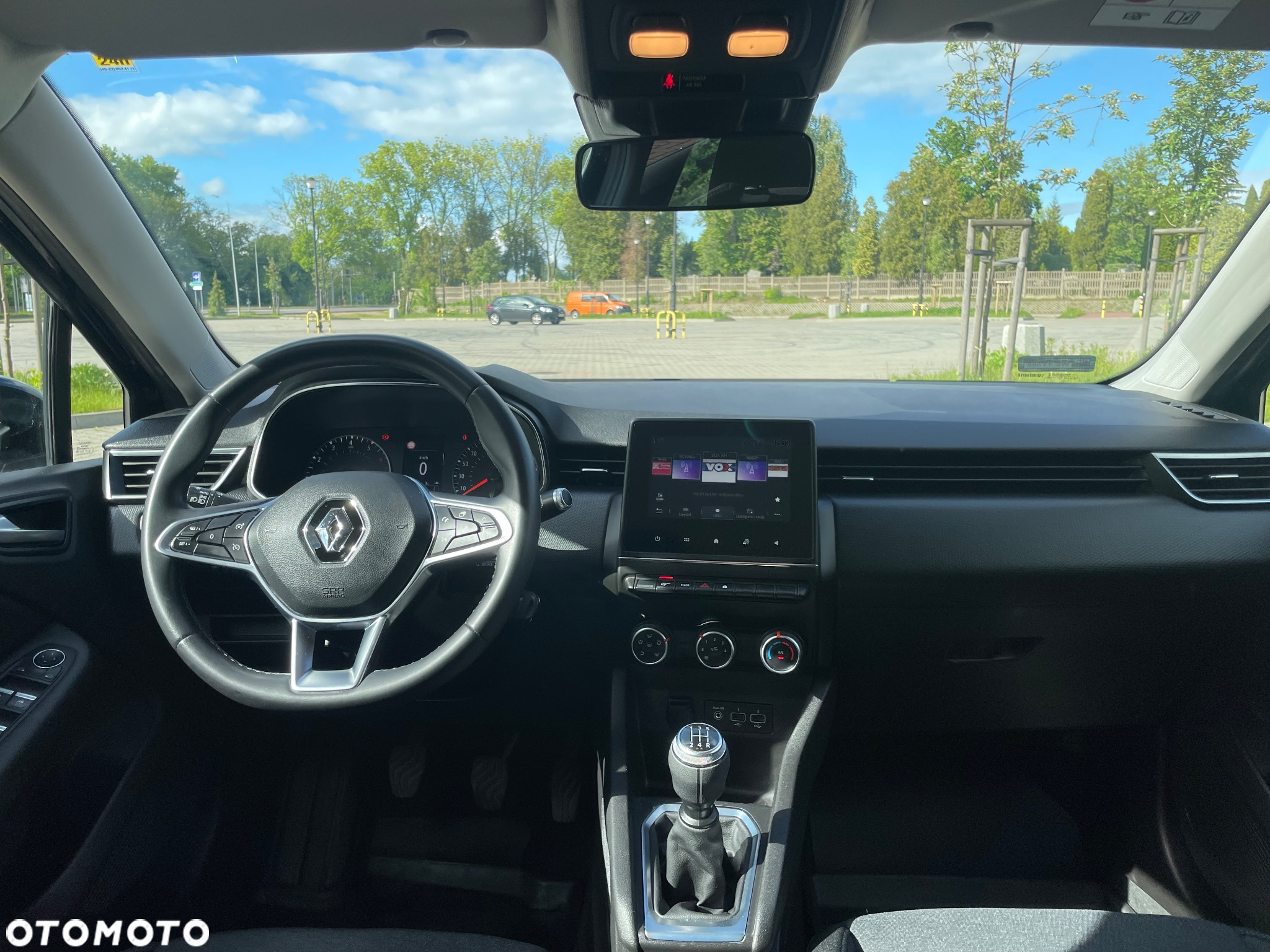 Renault Clio 1.0 TCe Zen - 12
