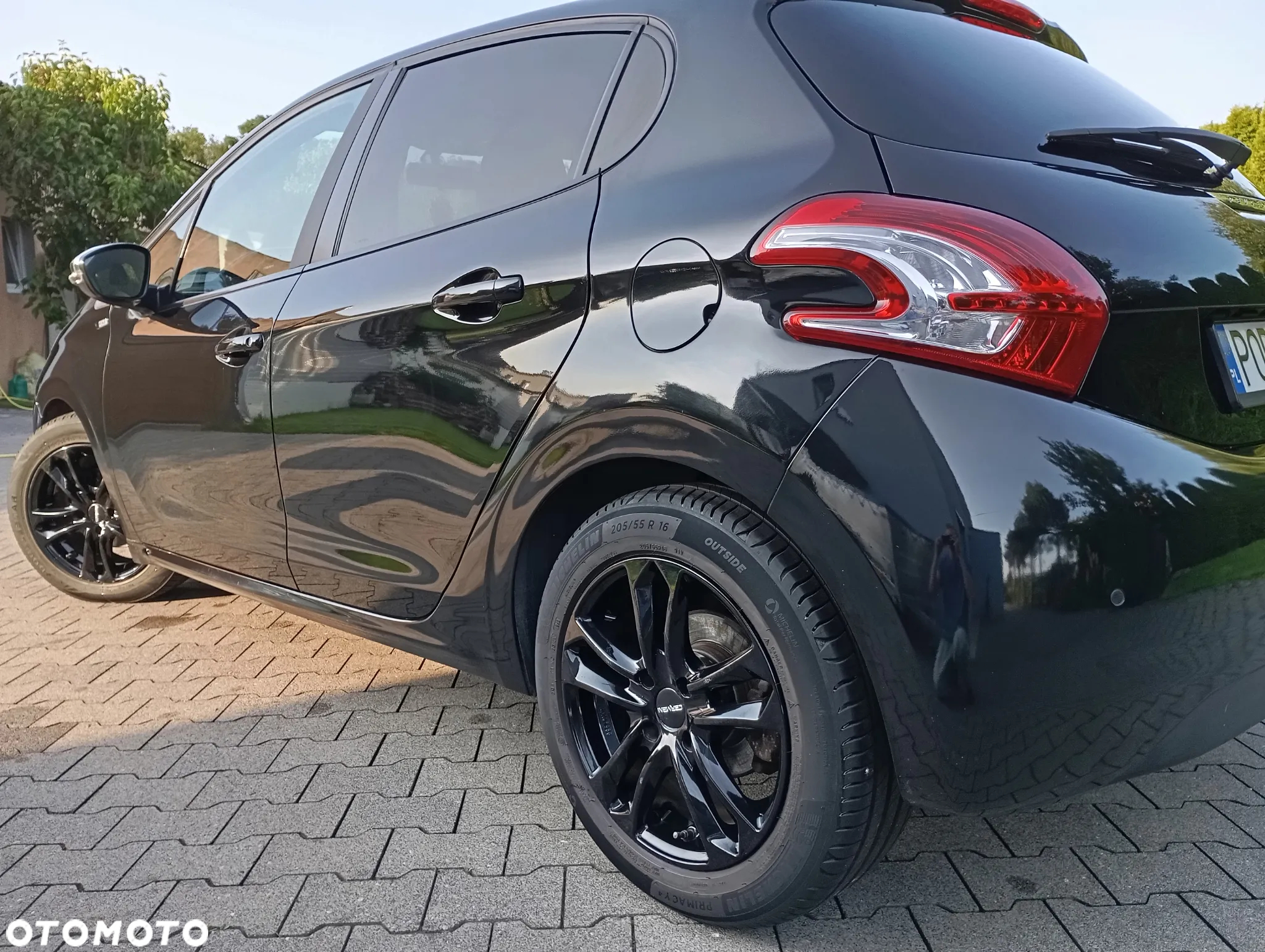 Peugeot 208 e-HDi 92 Stop&Start Style - 3