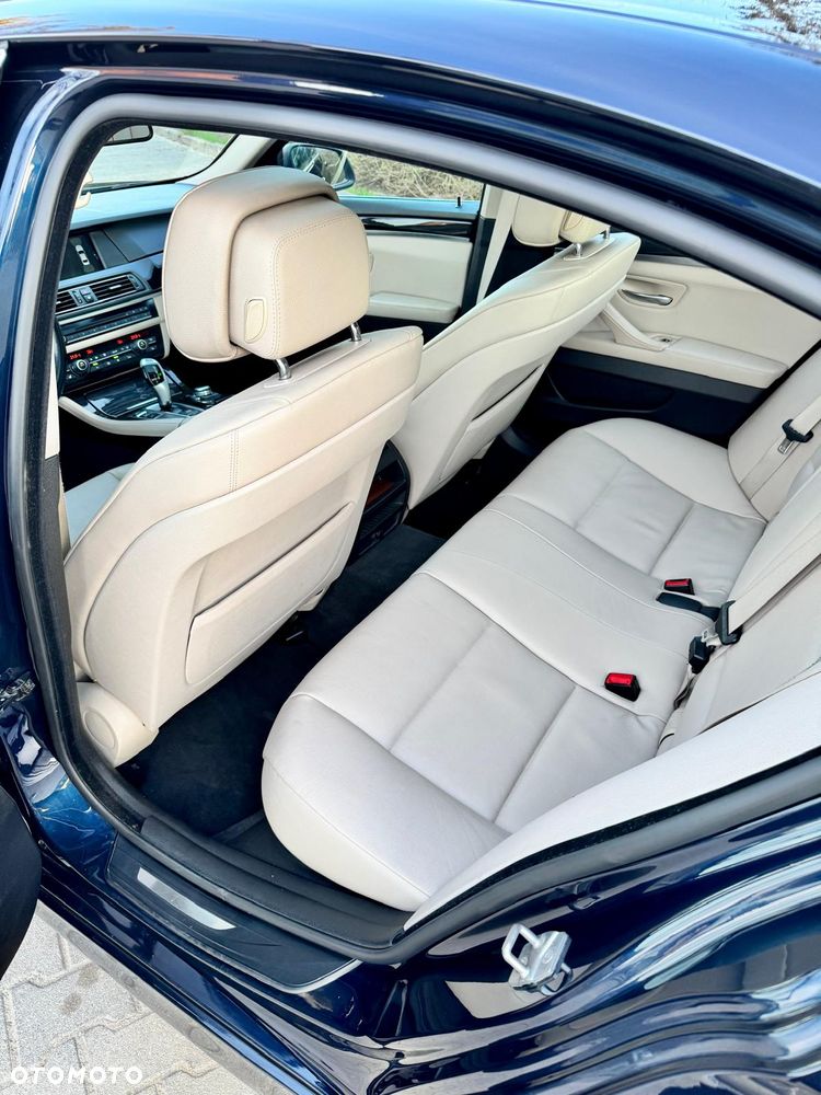 BMW Seria 5 520d - 15
