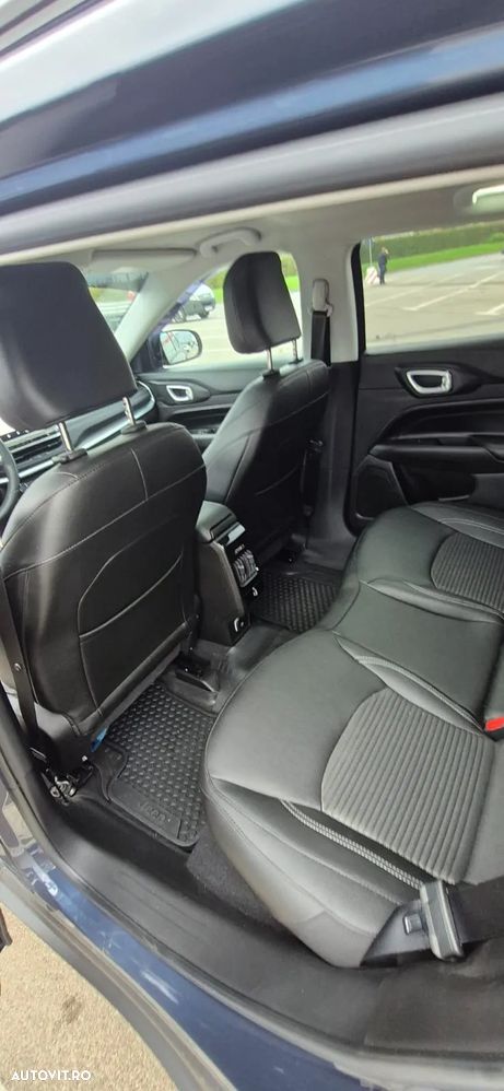 Jeep Compass - 9