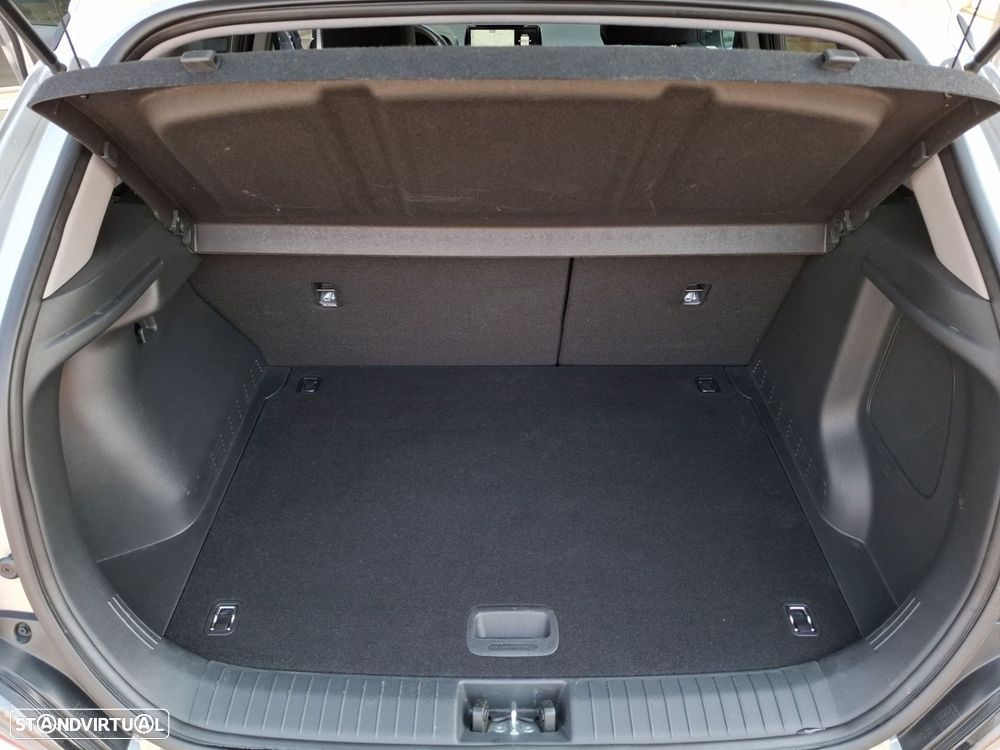 Hyundai Kauai EV 64 kWh Premium - 25