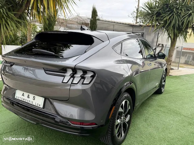 Ford Mustang Mach-E AWD PREMIUM - 4
