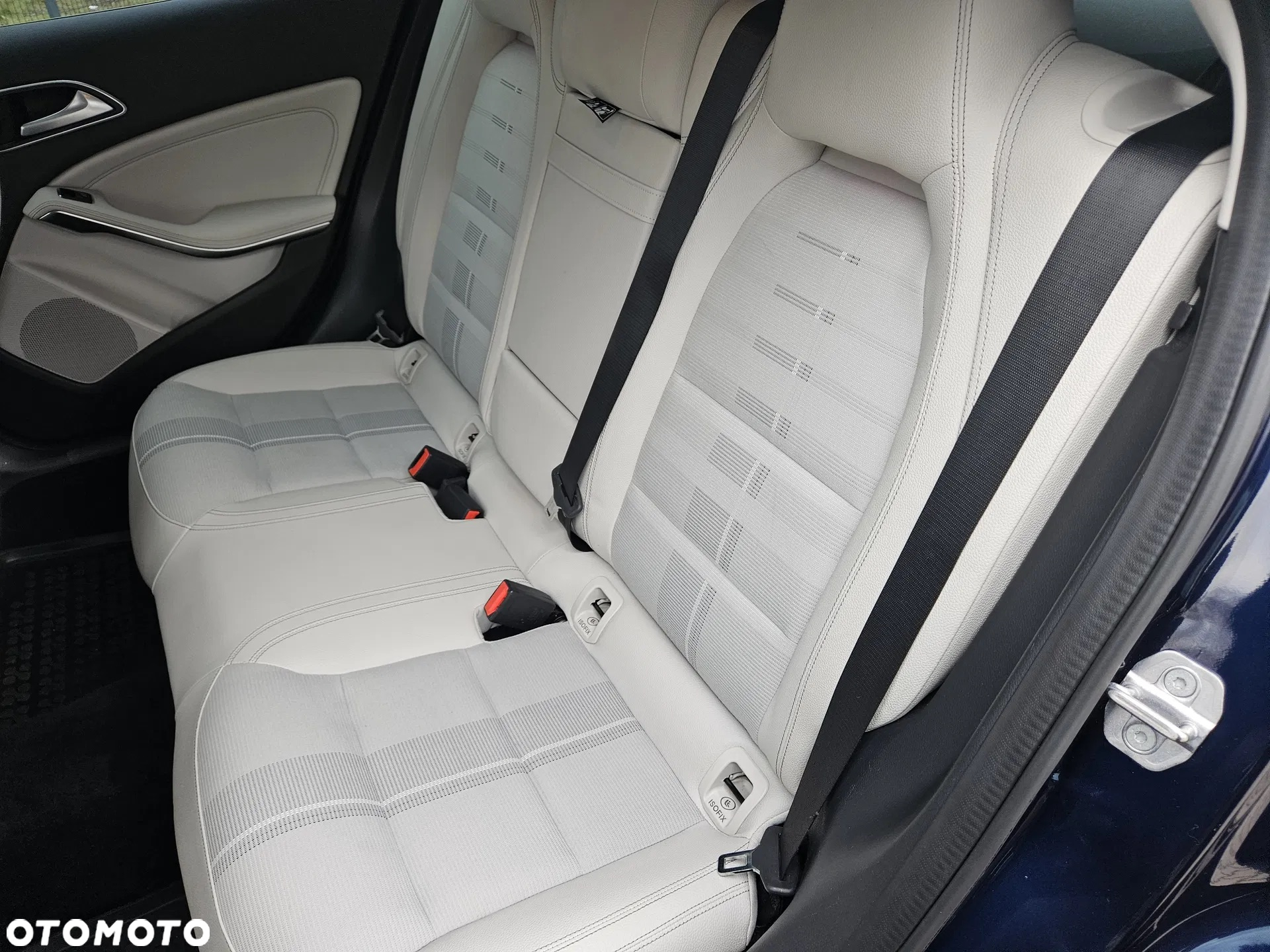 Mercedes-Benz GLA 180 (CDI) d 7G-DCT - 13