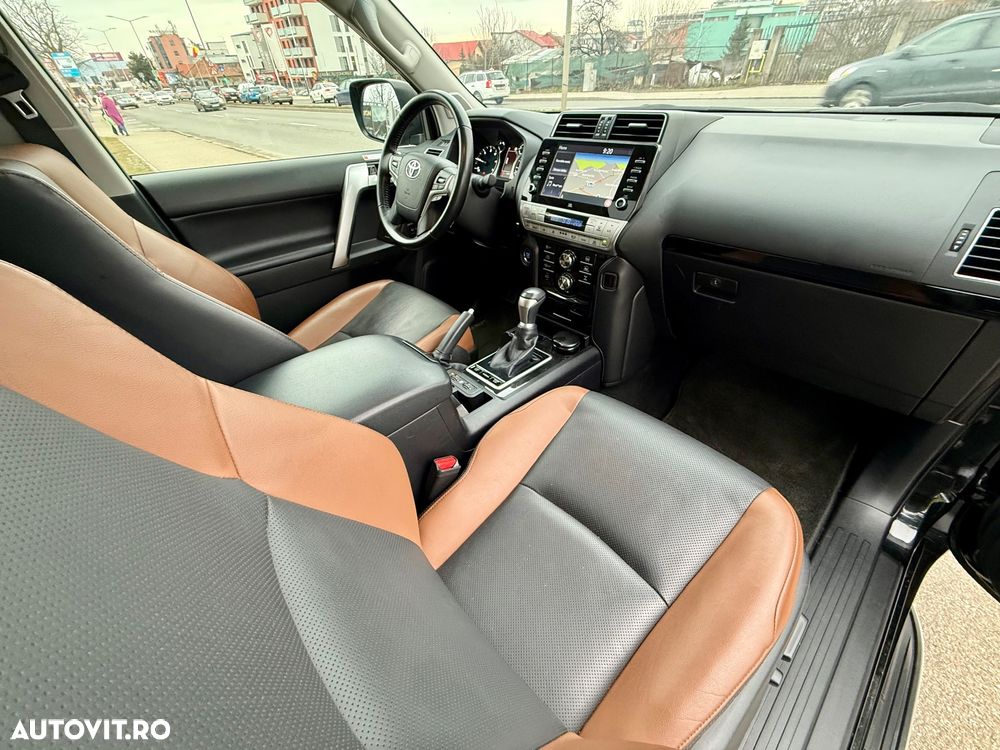 Toyota Land Cruiser 2.8l D-4D 204 CP A/T Luxury Black Matte Edition - 14