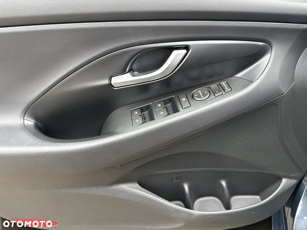 Hyundai i30 1.5 T-GDI 48V Smart DCT - 16