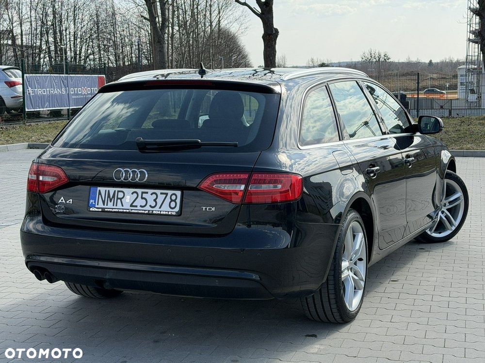 Audi A4 Avant - 11