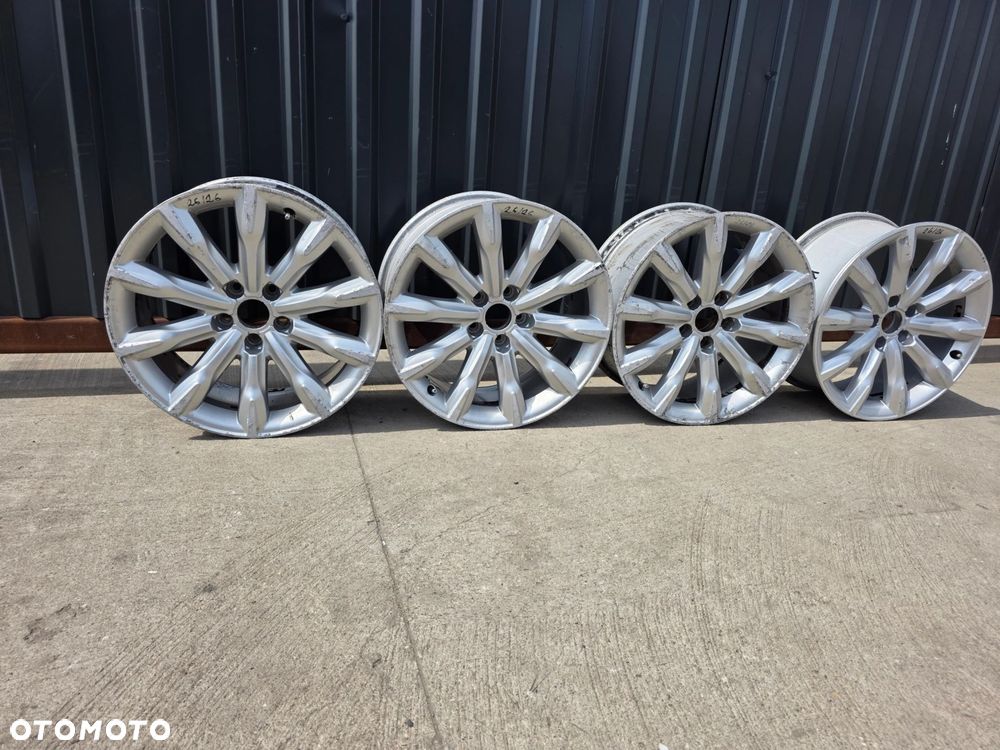 FELGA FELGI VW AUDI SKODA A3 A4 A6 8.0J R18 ET26 8K0601025AD 26/26 KOMPLET - 1