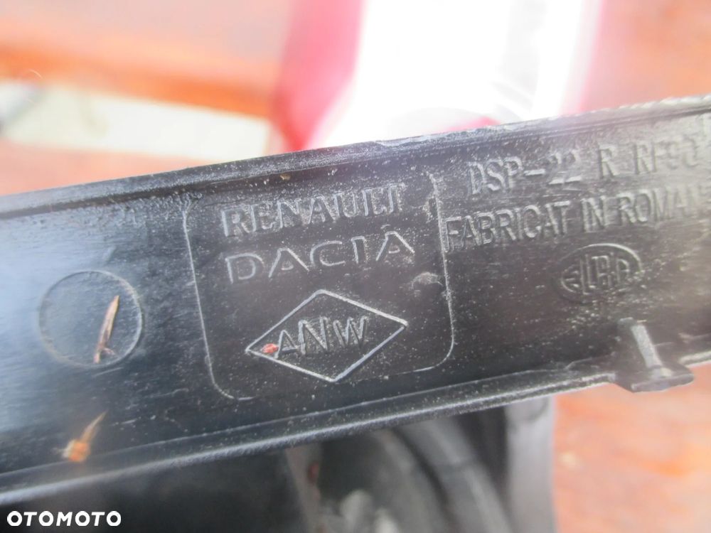Lampa prawy tył Dacia Logan - 3