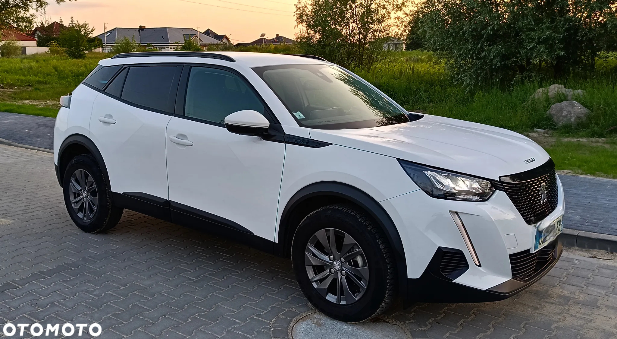 Peugeot 2008 PureTech 100 Style S&S BVM6 - 7