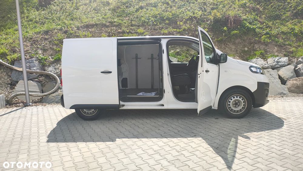 Opel Vivaro - 22