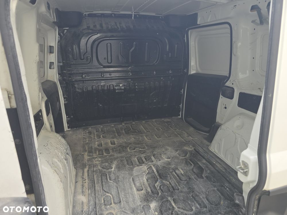 Fiat Doblo - 19